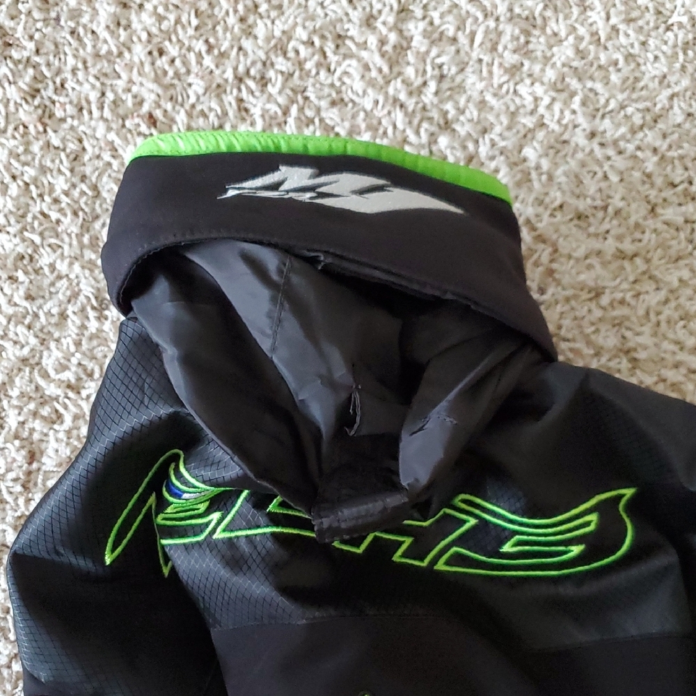 Yamaha Black Jacket with Green Highlights - Picture 7 of 8